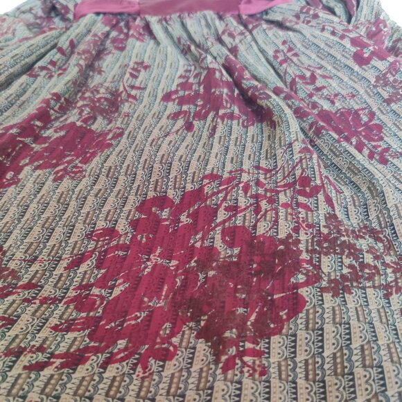 Max and Cleo Burgundy Flowered Dress - Size 4 - Picture 9 of 9